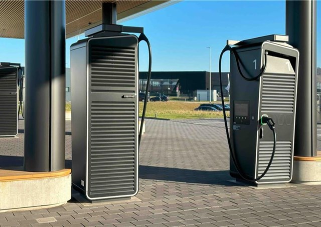 Croissance explosive des bornes de recharge publiques en Flandre en 2024