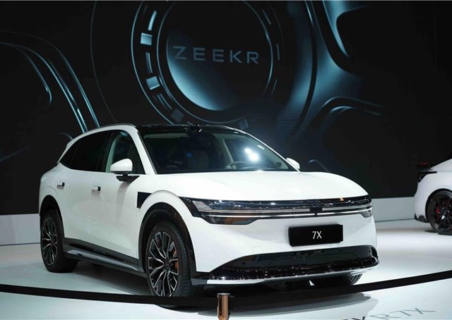 Zeekr 7X: The Chinese lightning bolt that makes Tesla quake