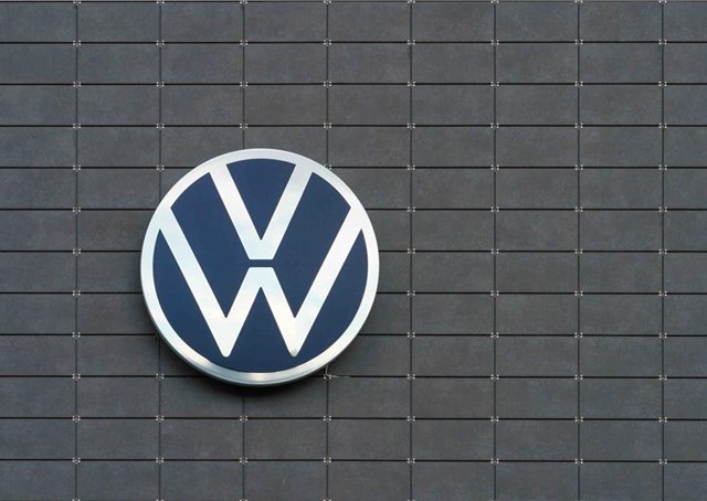 Volkswagen’s electric bombshell: A combustion engine as a sidekick!