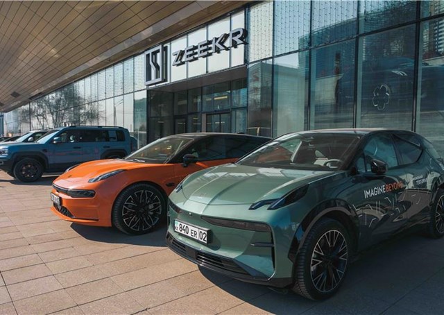 Chinese bliksem slaat in: Zeekr verovert België met elektrische bravoure