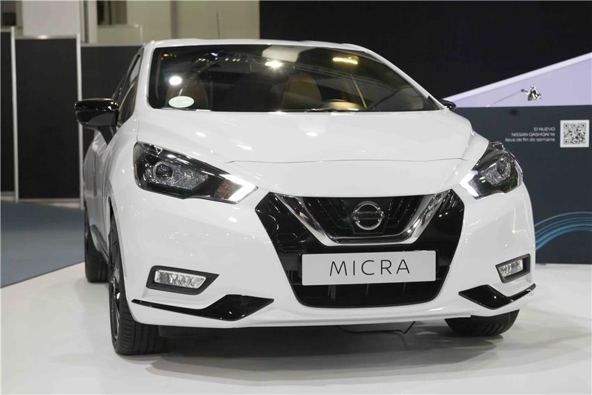 Nissan micra contre renault 5 e-tech : le duel des jumeaux électriques