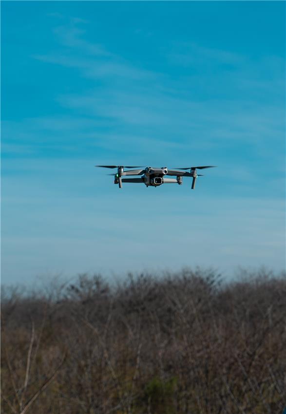 L'Avènement des Drones : Leur Origine et leur Futur Rôle dans Divers Secteurs et la Mobilité